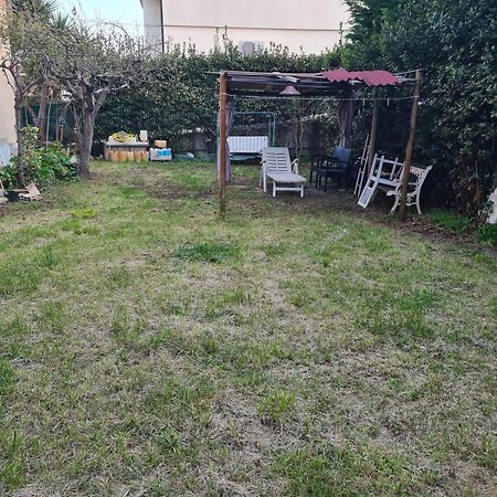 Accogliente Trilocale Al Mare Apartman Porto San Giorgio Kültér fotó